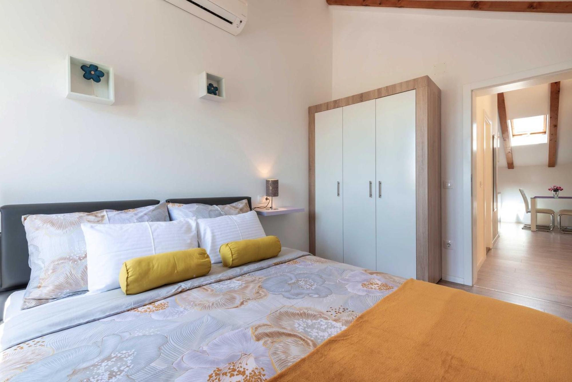 Lani Guest house